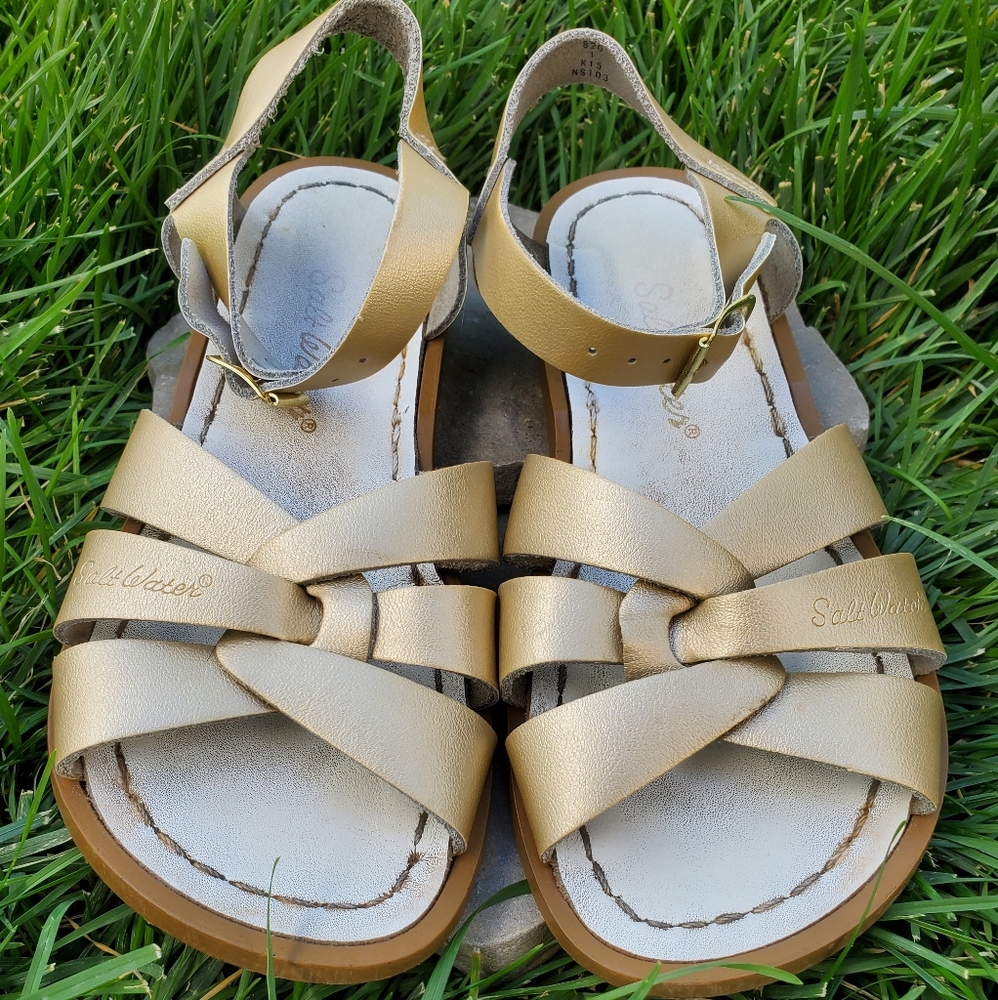 Salt Water Sandals Gold Kids Size 1